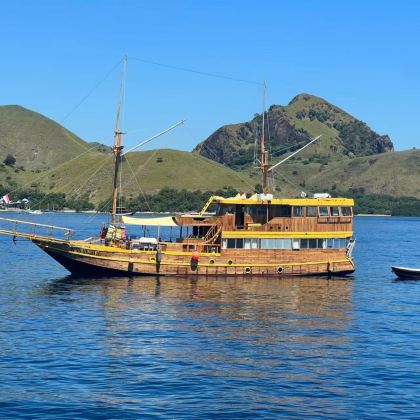 印度尼西亚雅加达+日惹+巴厘岛+科莫多12日11晚拼小团 印度尼西亚雅加达+日惹+巴厘岛+科莫多12日11晚拼小团