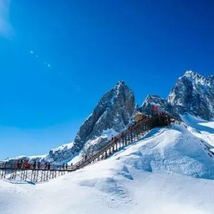 云南丽江+香格里拉+玉龙雪山+普达措国家公园4日3晚自由行 云南丽江+香格里拉+玉龙雪山+普达措国家公园4日3晚自由行