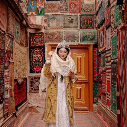 新疆乌鲁木齐+南疆+塔什库尔干+喀什市+库车+帕米尔高原+库尔勒8日7晚拼小团 新疆乌鲁木齐+南疆+塔什库尔干+喀什市+库车+帕米尔高原+库尔勒8日7晚拼小团