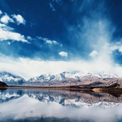 新疆乌鲁木齐+库尔勒+库车+喀什市+南疆+塔里木沙漠公路10日9晚私家团 新疆乌鲁木齐+库尔勒+库车+喀什市+南疆+塔里木沙漠公路10日9晚私家团