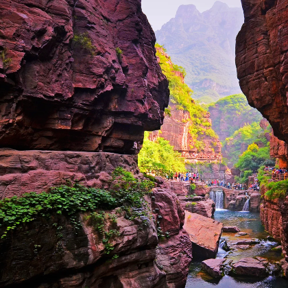 河南郑州+少林寺+洛阳龙门石窟+老君山+万仙山+云台山+太行大峡谷景区10日9晚跟团游 河南郑州+少林寺+洛阳龙门石窟+老君山+万仙山+云台山+太行大峡谷景区10日9晚跟团游