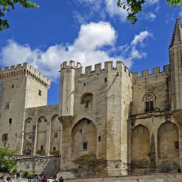 法国巴黎+里昂+阿维尼翁+尼斯8日7晚私家团 法国巴黎+里昂+阿维尼翁+尼斯8日7晚私家团