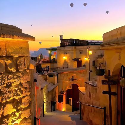 伊斯坦布尔+库萨达斯+希腊圣托里尼+雅典13日10晚跟团游 伊斯坦布尔+库萨达斯+希腊圣托里尼+雅典13日10晚跟团游