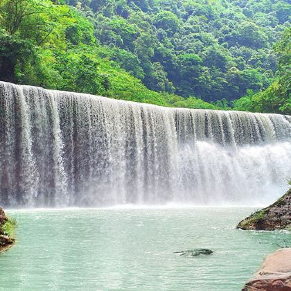 贵州黄果树+万峰林景区+马岭河+织金洞+赤水丹霞旅游区·大瀑布8日7晚私家团