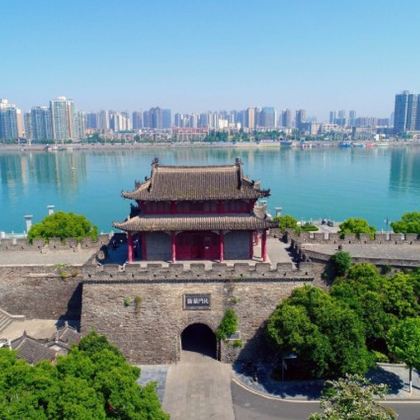 武汉+长江三峡+武当山+神农架+恩施市10日9晚跟团游 武汉+长江三峡+武当山+神农架+恩施市10日9晚跟团游