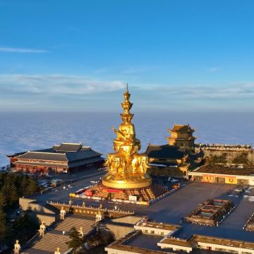 成都大熊猫繁育研究基地+峨眉山+乐山大佛+瓦屋山风景区3日2晚私家团 成都大熊猫繁育研究基地+峨眉山+乐山大佛+瓦屋山风景区3日2晚私家团