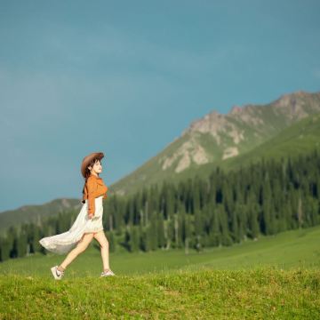 新疆乌鲁木齐+北疆+喀纳斯景区+赛里木湖10日9晚拼小团 新疆乌鲁木齐+北疆+喀纳斯景区+赛里木湖10日9晚拼小团