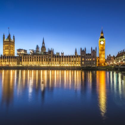 英国12日11晚私家团 英国12日11晚私家团