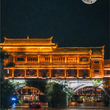 张家界+武陵源+天门山+凤凰古城4日3晚私家团 张家界+武陵源+天门山+凤凰古城4日3晚私家团