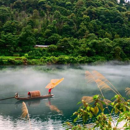 湖南郴州+东江湖旅游区+仰天湖大草原+高椅岭旅游区+白廊景区3日2晚跟团游