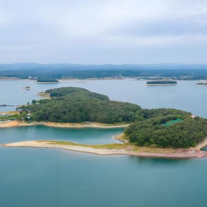 荆门+明显陵文化旅游景区+莫愁村+莫愁湖国家湿地公园+漳河风景名胜区3日2晚私家团 荆门+明显陵文化旅游景区+莫愁村+莫愁湖国家湿地公园+漳河风景名胜区3日2晚私家团