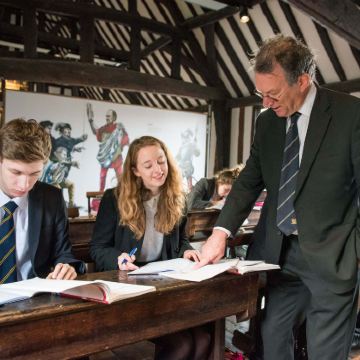 优选夏校·英国爱德华国王学校15天国际夏令营 | ESL 18节 | 校园活动 | 名校游牛津大学~/大英史博物馆导览/诺丁山、、华威城堡~~英伦小镇探索斯特拉福德镇&皇家莱明顿温泉镇&考文垂镇&肯尼沃思镇 优选夏校·英国爱德华国王学校15天国际夏令营 | ESL 18节 | 校园活动 | 名校游牛津大学~/大英史博物馆导览/诺丁山、、华威城堡~~英伦小镇探索斯特拉福德镇&皇家莱明顿温泉镇&考文垂镇&肯尼沃思镇