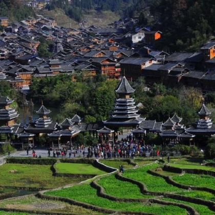 贵阳+荔波小七孔景区+西江千户苗寨+郎德苗寨景区+三宝千户侗寨景区+贵州村超+肇兴侗寨+黄果树景区5日4晚拼小团 贵阳+荔波小七孔景区+西江千户苗寨+郎德苗寨景区+三宝千户侗寨景区+贵州村超+肇兴侗寨+黄果树景区5日4晚拼小团