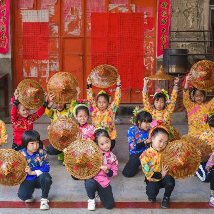 历史人文·泉州4日亲子营 | 古城探秘/非遗传承/品闽南古早味道/体验蟳蜅服饰习俗 | 让我们相约闽南名城，探索泉州的文化底蕴