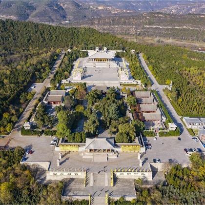 西安+秦始皇帝陵博物院(兵马俑)+渭南+华山+延安10日9晚私家团 西安+秦始皇帝陵博物院(兵马俑)+渭南+华山+延安10日9晚私家团