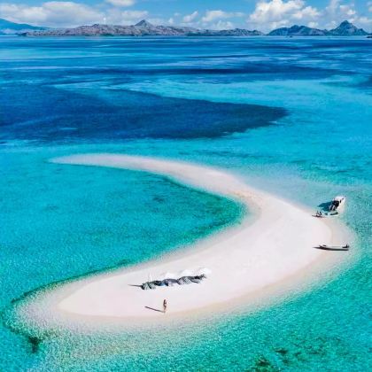 印度尼西亚科莫多+泗水+布罗莫火山+赛武千层瀑布+巴厘岛10日8晚拼小团 印度尼西亚科莫多+泗水+布罗莫火山+赛武千层瀑布+巴厘岛10日8晚拼小团