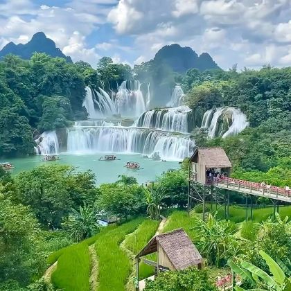 广西南宁+峒那屿湾景区+明仕田园+德天瀑布+古龙山大峡谷+白头叶猴生态旅游区+钦州+三娘湾5日4晚拼小团 广西南宁+峒那屿湾景区+明仕田园+德天瀑布+古龙山大峡谷+白头叶猴生态旅游区+钦州+三娘湾5日4晚拼小团