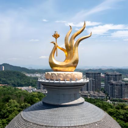 宜春+青云栈道+羊狮幕+禅都文化博览园+宜春明月山国家级风景名胜区-月亮湖+宜春明月山旅游区+酌江溶洞4日3晚私家团 宜春+青云栈道+羊狮幕+禅都文化博览园+宜春明月山国家级风景名胜区-月亮湖+宜春明月山旅游区+酌江溶洞4日3晚私家团