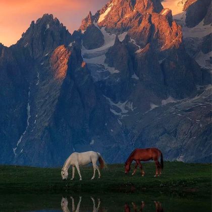 格鲁吉亚第比利斯+亚美尼亚埃里温+阿塞拜疆巴库12日跟团游 格鲁吉亚第比利斯+亚美尼亚埃里温+阿塞拜疆巴库12日跟团游