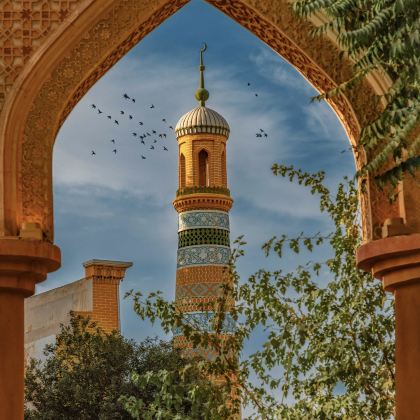 新疆乌鲁木齐+阿克苏地区+喀什地区13日12晚私家团 新疆乌鲁木齐+阿克苏地区+喀什地区13日12晚私家团