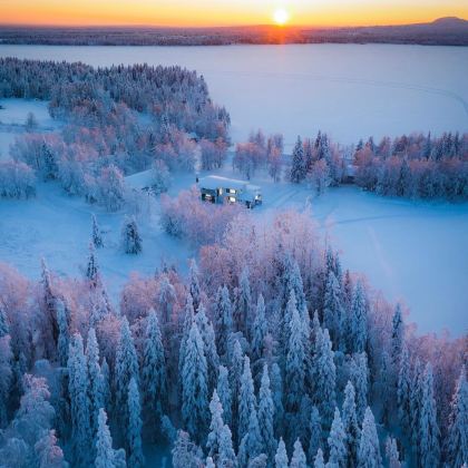 芬兰赫尔辛基+罗瓦涅米+萨尼色尔卡+列维+挪威希尔克内斯9日8晚私家团 芬兰赫尔辛基+罗瓦涅米+萨尼色尔卡+列维+挪威希尔克内斯9日8晚私家团