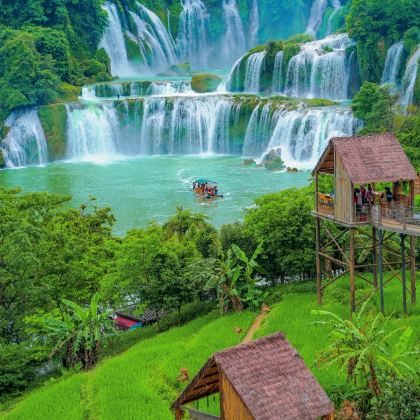 南宁+德天跨国瀑布景区+鹅泉+巴马+北海银滩景区6日5晚跟团游 南宁+德天跨国瀑布景区+鹅泉+巴马+北海银滩景区6日5晚跟团游