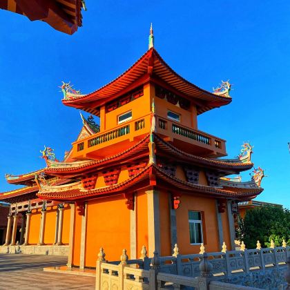 泉州西街+泉州开元寺+蟳埔村+五店市传统街区+洛阳桥+洛伽寺+崇武古城风景区4日3晚私家团 泉州西街+泉州开元寺+蟳埔村+五店市传统街区+洛阳桥+洛伽寺+崇武古城风景区4日3晚私家团