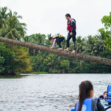户外活动·万宁+亚特兰蒂斯5日亲子营・一站式解锁海陆双境|雨林桨板・水世界狂欢・野趣赶海・冲浪・庄园咖啡DIY・海边下午茶・海鲜欢宴・椰子鸡|丽思卡尔顿+艾美+亚特兰蒂斯|三大奢牌连住摄影师跟拍,记录高光瞬间 户外活动·万宁+亚特兰蒂斯5日亲子营・一站式解锁海陆双境|雨林桨板・水世界狂欢・野趣赶海・冲浪・庄园咖啡DIY・海边下午茶・海鲜欢宴・椰子鸡|丽思卡尔顿+艾美+亚特兰蒂斯|三大奢牌连住摄影师跟拍,记录高光瞬间