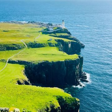 英国爱丁堡+因弗内斯+天空岛+苏格兰高地5日4晚拼小团 英国爱丁堡+因弗内斯+天空岛+苏格兰高地5日4晚拼小团