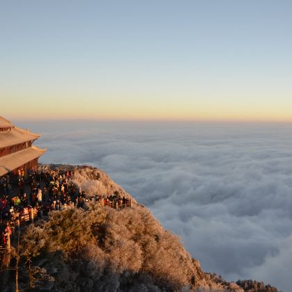 成都+峨眉山+乐山大佛+都江堰6日5晚跟团游 成都+峨眉山+乐山大佛+都江堰6日5晚跟团游