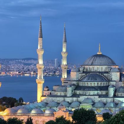 土耳其伊斯坦布尔+圣索菲亚大教堂+蓝色清真寺+地下水宫+博斯普鲁斯海峡2日2晚私家团