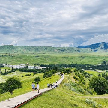 新疆乌鲁木齐+北疆+喀纳斯景区10日9晚拼小团 新疆乌鲁木齐+北疆+喀纳斯景区10日9晚拼小团