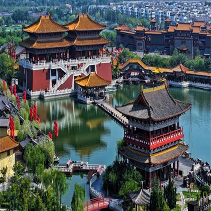 万岁山武侠城+吴桥杂技大世界+东昌湖+清明上河园+开封府3日2晚跟团游 万岁山武侠城+吴桥杂技大世界+东昌湖+清明上河园+开封府3日2晚跟团游