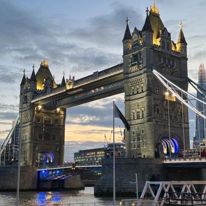 英国9日8晚私家团 英国9日8晚私家团