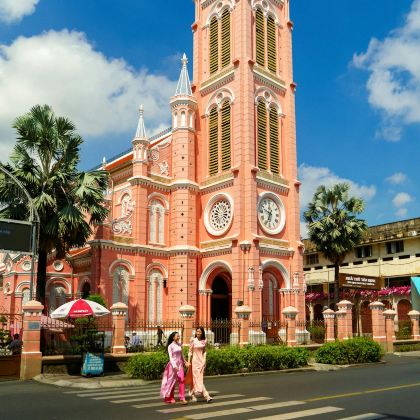 河内+胡志明市+岘港+会安+顺化7日6晚私家团 河内+胡志明市+岘港+会安+顺化7日6晚私家团