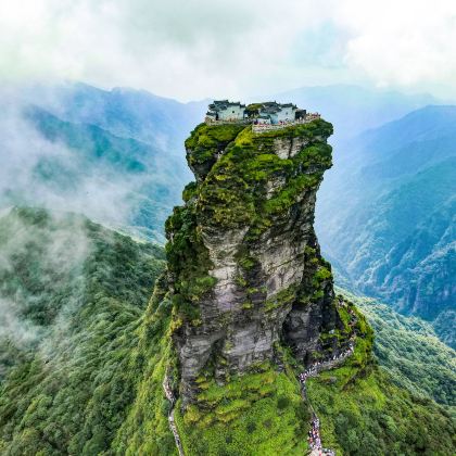 贵州贵阳+黄果树+梵净山+荔波+西江千户苗寨+镇远6日5晚跟团游 贵州贵阳+黄果树+梵净山+荔波+西江千户苗寨+镇远6日5晚跟团游