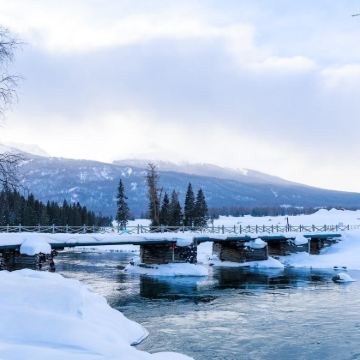 新疆乌鲁木齐+北疆8日7晚拼小团 新疆乌鲁木齐+北疆8日7晚拼小团