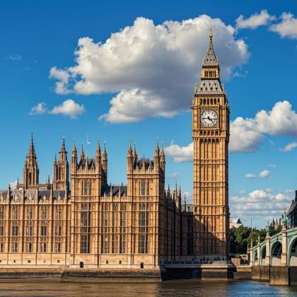 英国13日11晚私家团 英国13日11晚私家团