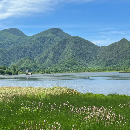 恩施市+恩施大峡谷+屏山峡谷+长江三峡+神农架风景区+大九湖国家湿地公园8日7晚跟团游