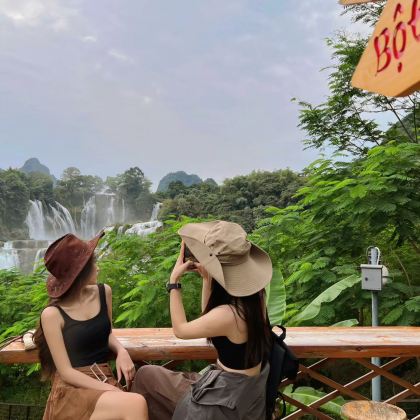 广西南宁+德天跨国瀑布景区+黑水河景区+白头叶猴生态旅游区+明仕田园+十万大山布透温泉+北海7日6晚私家团 广西南宁+德天跨国瀑布景区+黑水河景区+白头叶猴生态旅游区+明仕田园+十万大山布透温泉+北海7日6晚私家团