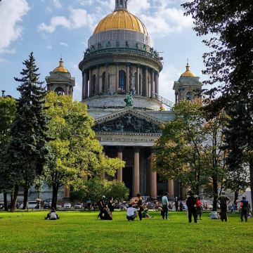 俄罗斯莫斯科+圣彼得堡9日7晚跟团游 俄罗斯莫斯科+圣彼得堡9日7晚跟团游