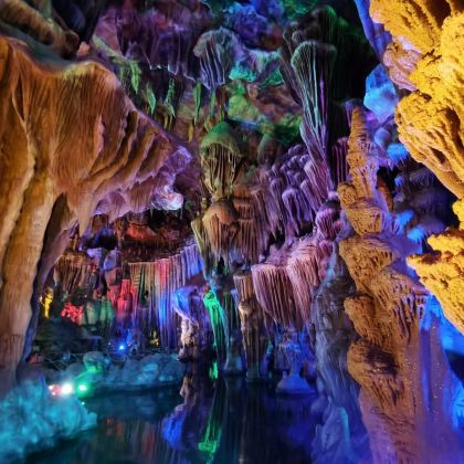 绵阳方特东方神画+中华洞天+李白纪念馆+圣水寺+罗汉寺3日2晚私家团 绵阳方特东方神画+中华洞天+李白纪念馆+圣水寺+罗汉寺3日2晚私家团