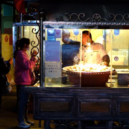 新疆南疆+喀什市11日10晚拼小团 新疆南疆+喀什市11日10晚拼小团