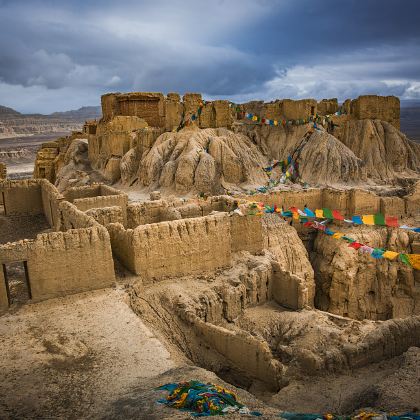 西藏阿里+羊卓雍错+玛旁雍措+冈仁波齐+古格王国遗址+札达土林国家地质公园+日喀则珠峰大本营8日7晚跟团游 西藏阿里+羊卓雍错+玛旁雍措+冈仁波齐+古格王国遗址+札达土林国家地质公园+日喀则珠峰大本营8日7晚跟团游