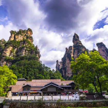 长沙+韶山+张家界+武陵源+大峡谷+天门山+凤凰7日6晚跟团游 长沙+韶山+张家界+武陵源+大峡谷+天门山+凤凰7日6晚跟团游