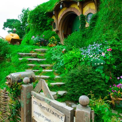 新西兰奥克兰大区+罗托鲁瓦+基督城+特卡波+瓦纳卡+皇后镇10日9晚私家团 新西兰奥克兰大区+罗托鲁瓦+基督城+特卡波+瓦纳卡+皇后镇10日9晚私家团