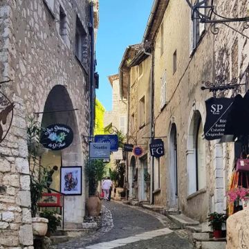 加拿大多伦多+渥太华+金斯顿+魁北克城+尼亚加拉瀑布5日4晚私家团 加拿大多伦多+渥太华+金斯顿+魁北克城+尼亚加拉瀑布5日4晚私家团