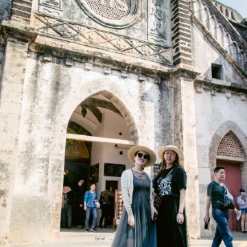 广西南宁+德天瀑布+通灵峡谷+巴马+北海+涠洲岛8日7晚跟团游 广西南宁+德天瀑布+通灵峡谷+巴马+北海+涠洲岛8日7晚跟团游