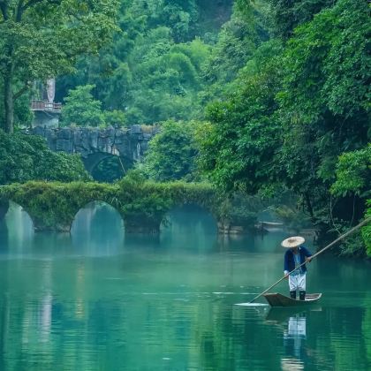 贵州贵阳+黄果树景区+梵净山+西江千户苗寨+荔波小七孔景区+镇远古城7日6晚私家团 贵州贵阳+黄果树景区+梵净山+西江千户苗寨+荔波小七孔景区+镇远古城7日6晚私家团