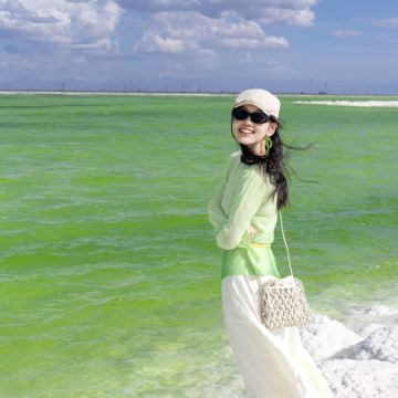 青海西宁+察尔汗盐湖+黑独山+青海湖景区+敦煌莫高窟4日4晚拼小团 青海西宁+察尔汗盐湖+黑独山+青海湖景区+敦煌莫高窟4日4晚拼小团